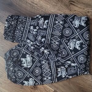 One Tribe Apparel Boho Pants, Size S, Elephants 🐘, Black, Cream, Soft